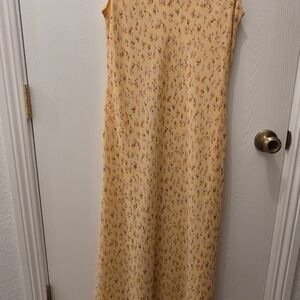 Ronni Nicole Yellow Floral Maxi Dress